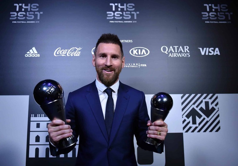 Cầu thủ xuất sắc nhất năm của FIFA là ai qua từng kỷ nguyên giải thưởng?